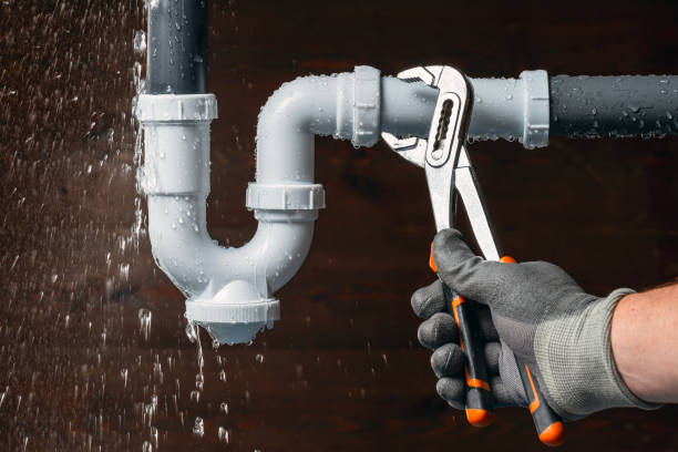Professional Leak Detection technician working in Rockaway Beach, OR